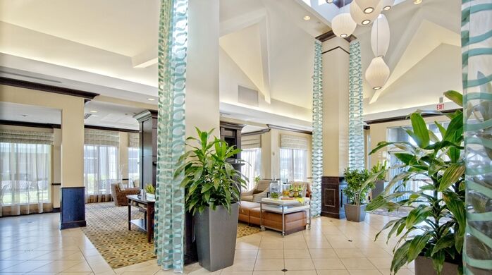 Hilton Garden Hotel 3*