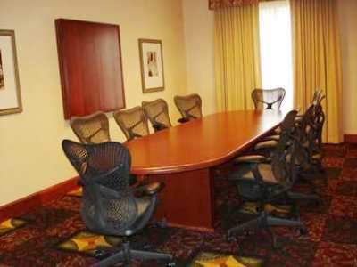 Hilton Garden Hotel 3*